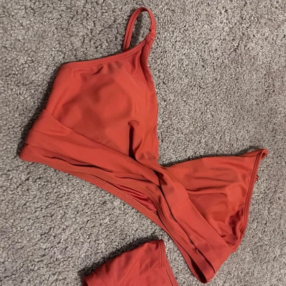 Cupshe Burnt Orange Two-Piece High-Waist Bikini Set - Picture 5 of 10